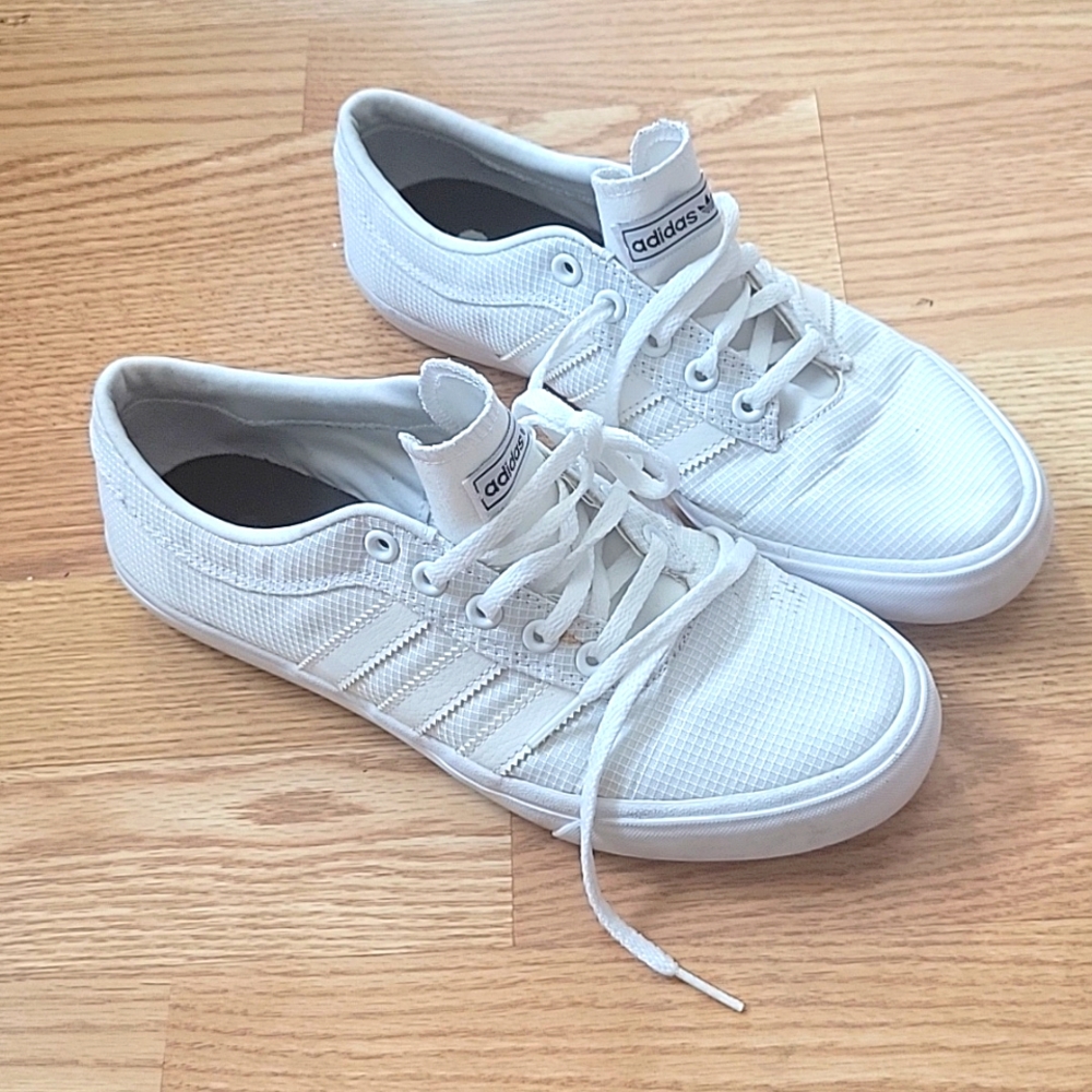 Adidas size 7.5w